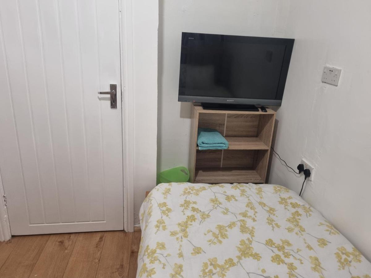 Private Double Room in London  Buitenkant foto