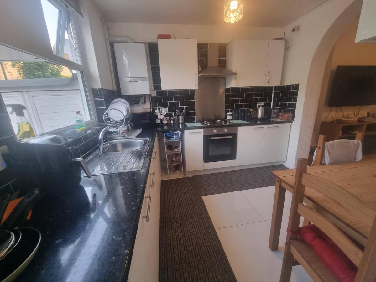 Private Double Room in London  Buitenkant foto